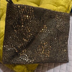 BEADED Clutch